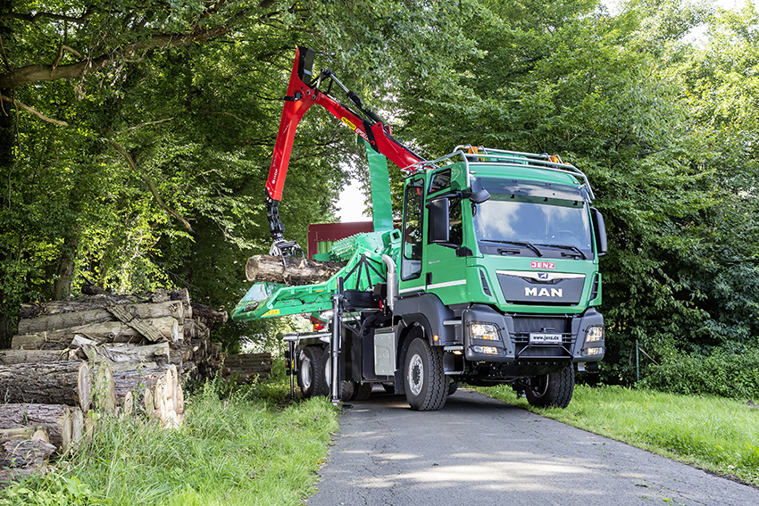 HEM 561 TRUCK