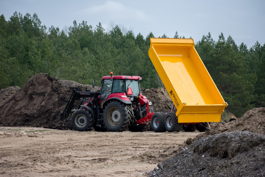 עגלה נגררת PRONAR T679/4M