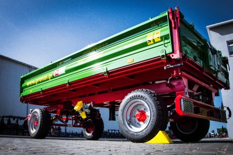 עגלה PRONAR T653